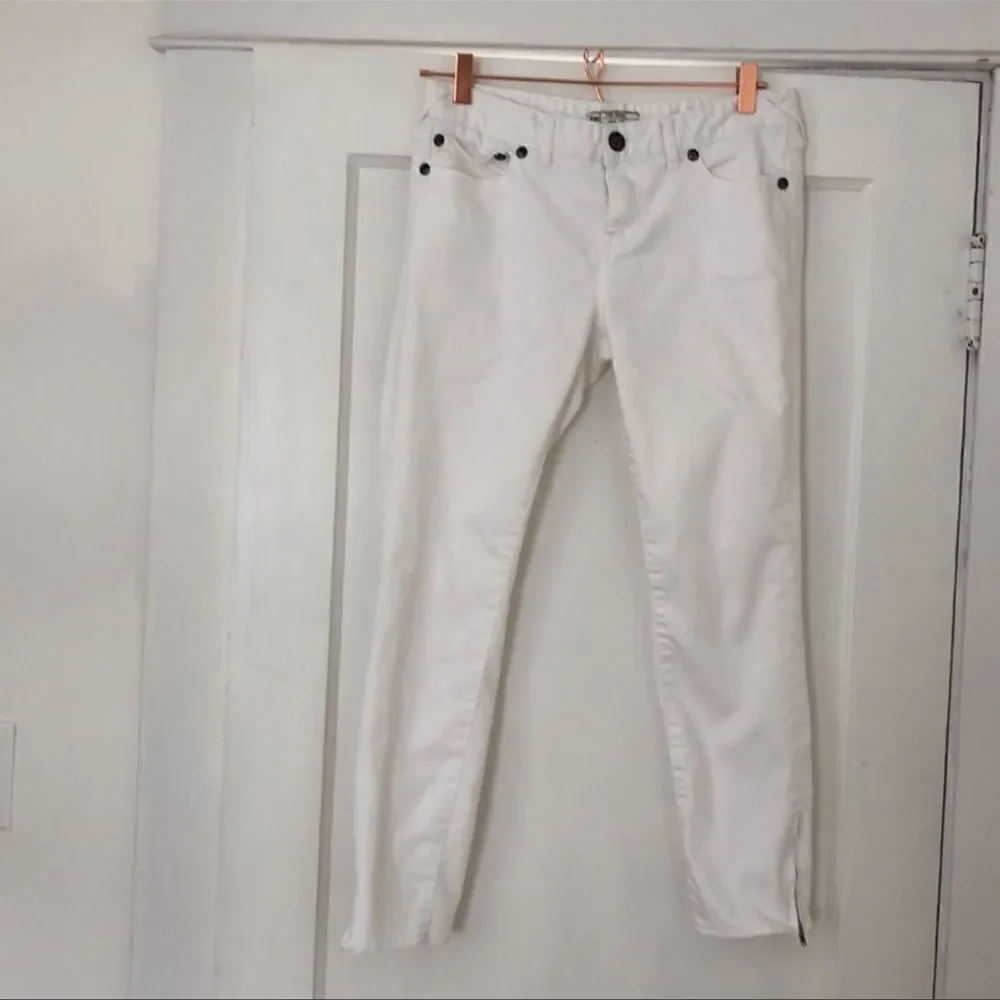 Free People White Zipper Ankle Skinny Jeans 27